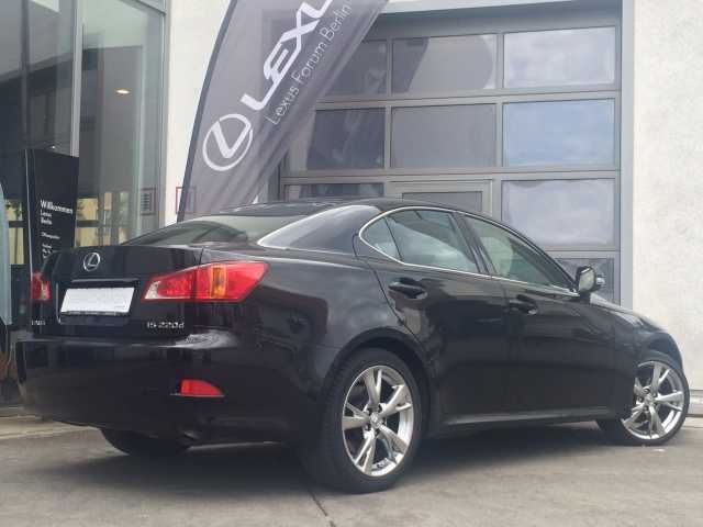 Left hand drive LEXUS IS 220 2.2 D SPORT LINE